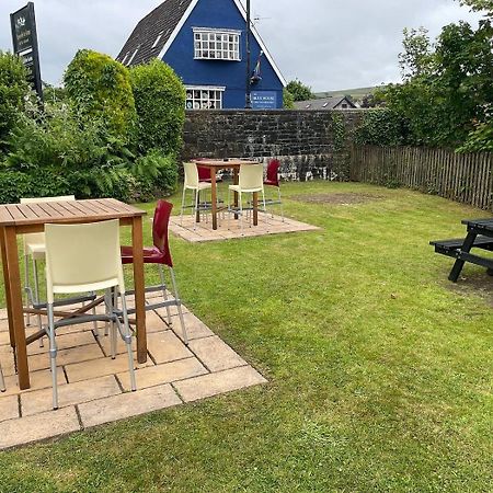 ホテル Ynyscedwyn Arms Ystradgynlais エクステリア 写真